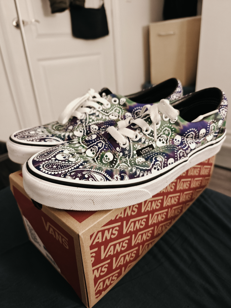 Vans Era Bandana Tie-Dye Purple Skate Shoes - Size 9