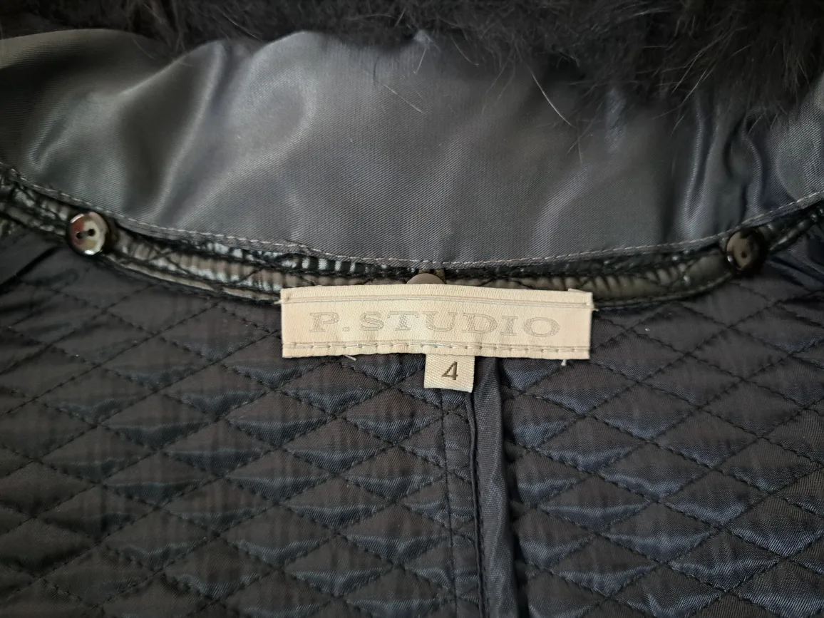 P.Studio Black Quilted Coat with Fur Collar - Size 4 image indicator(3)