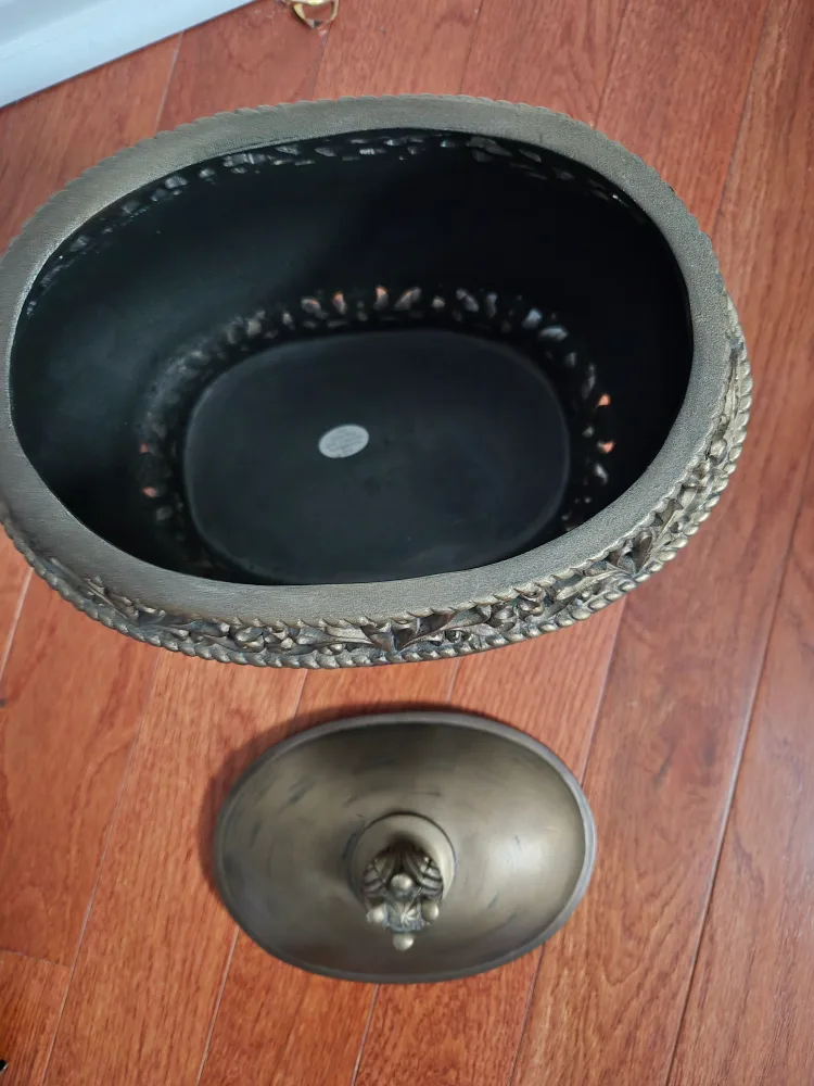 Ornate Decorative Box with Lid image indicator(3)