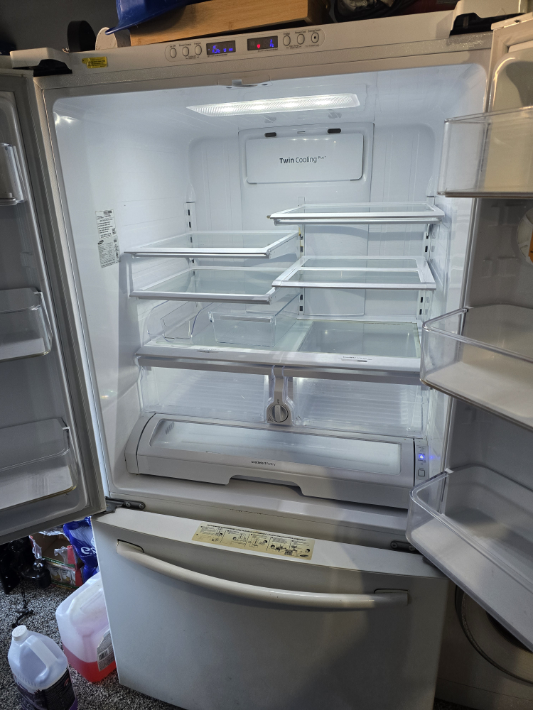 Samsung French Door Refrigerator - White - photo 3
