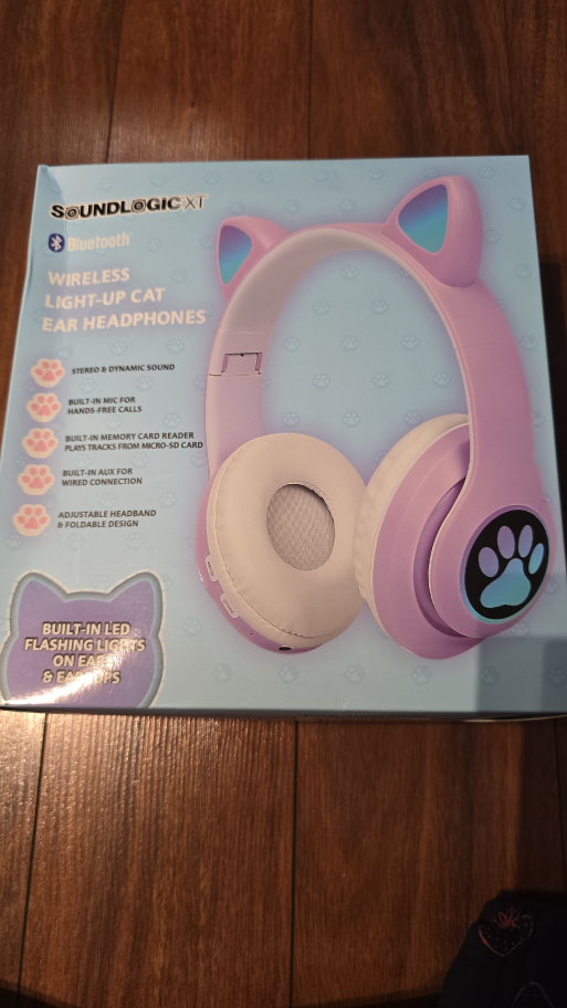 Soundlogic XT Wireless Light-Up Cat Ear Headphones