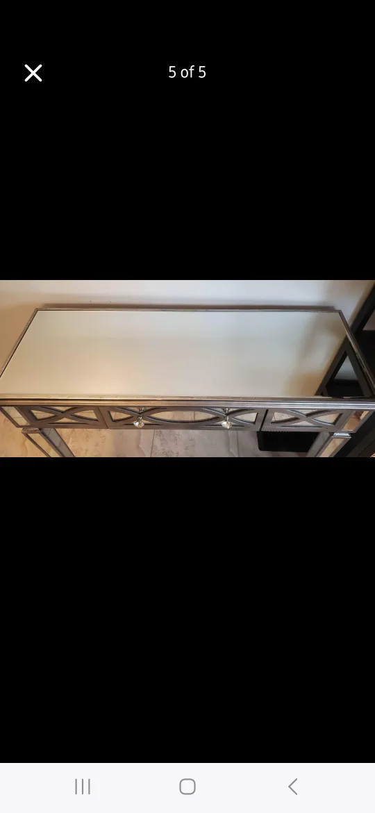 Mirrored Vanity Table with Drawers image indicator(4)