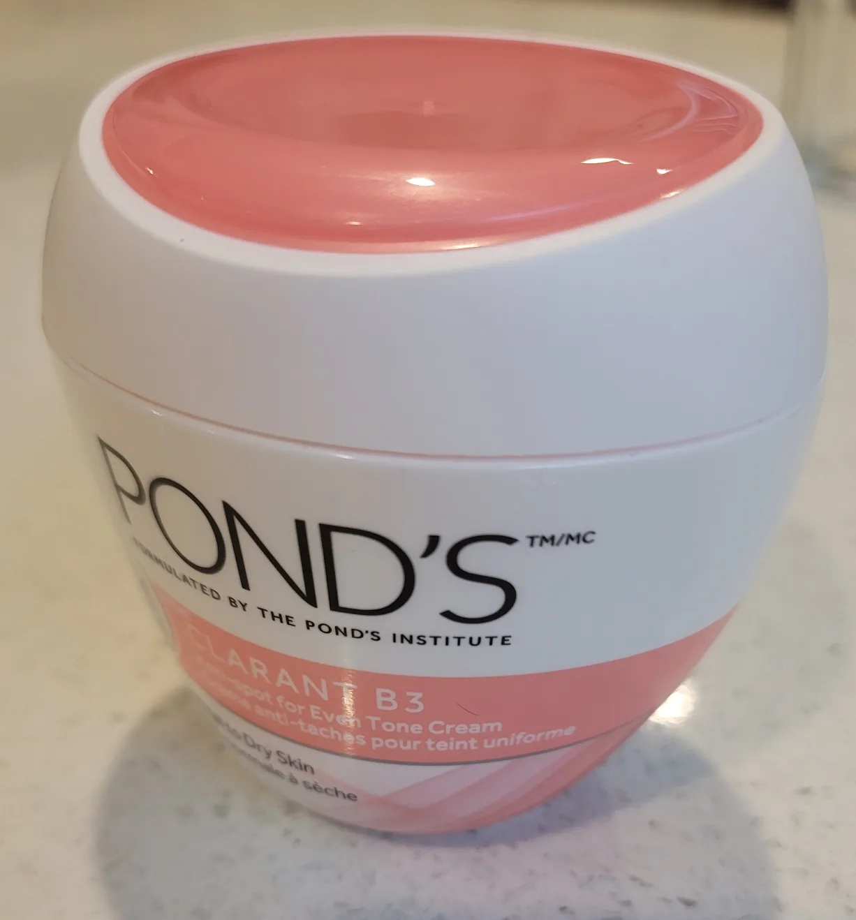 Pond's Clarant B3 Anti-spot Even Tone Cream image indicator(2)