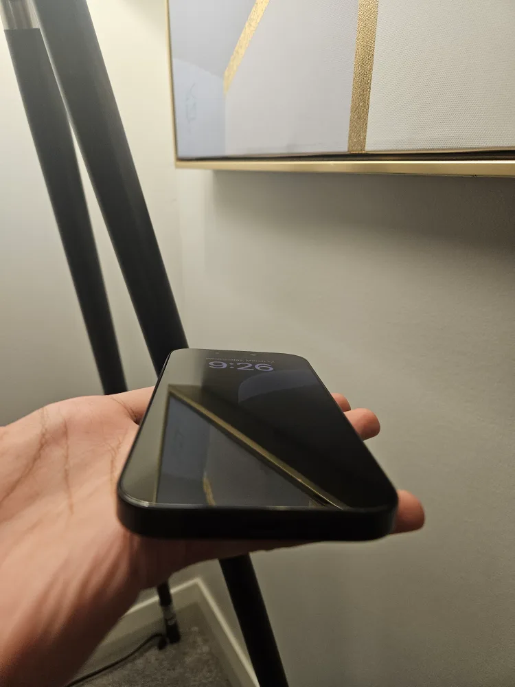 iPhone 16 pro - Black image indicator(3)