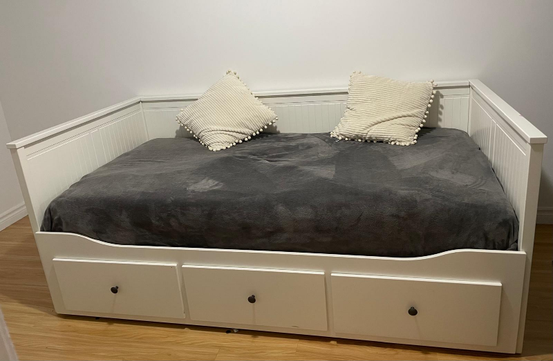 IKEA 'Hemnes' Daybed with 3 Drawers - photo 2