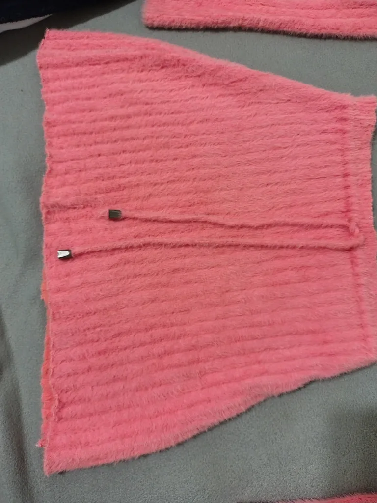 Pink Fuzzy Knit Crop Top and Skirt Set image indicator(3)