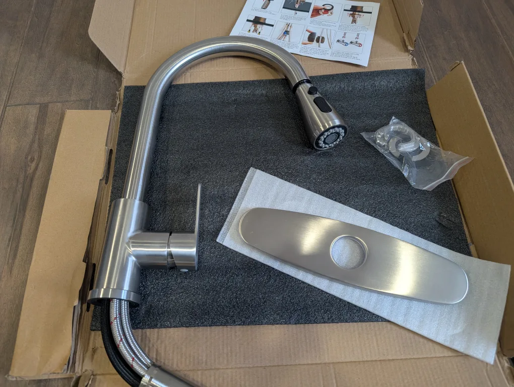 New Brushed Nickel Kitchen Faucet with Pull-Down Sprayer image indicator(4)