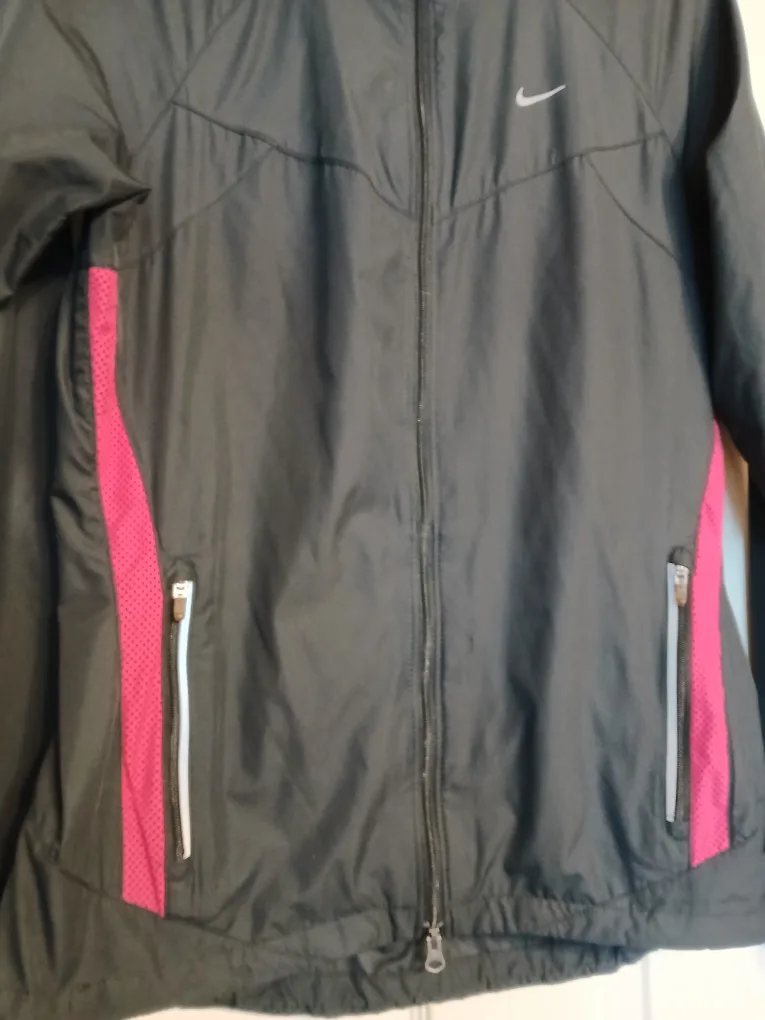 NIKE black and pink windbreaker / workout jacket, size small (S) image indicator(3)