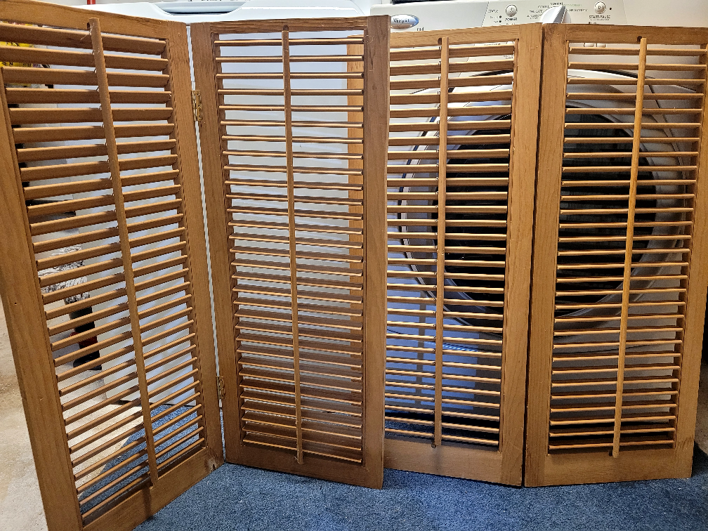 Wood Plantation Shutters - photo 2