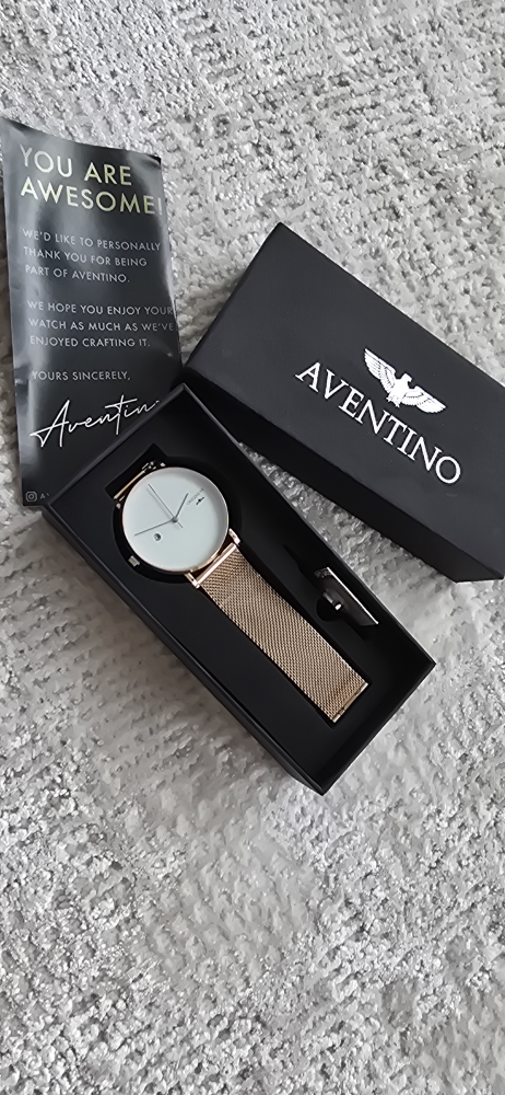 New unisex watch