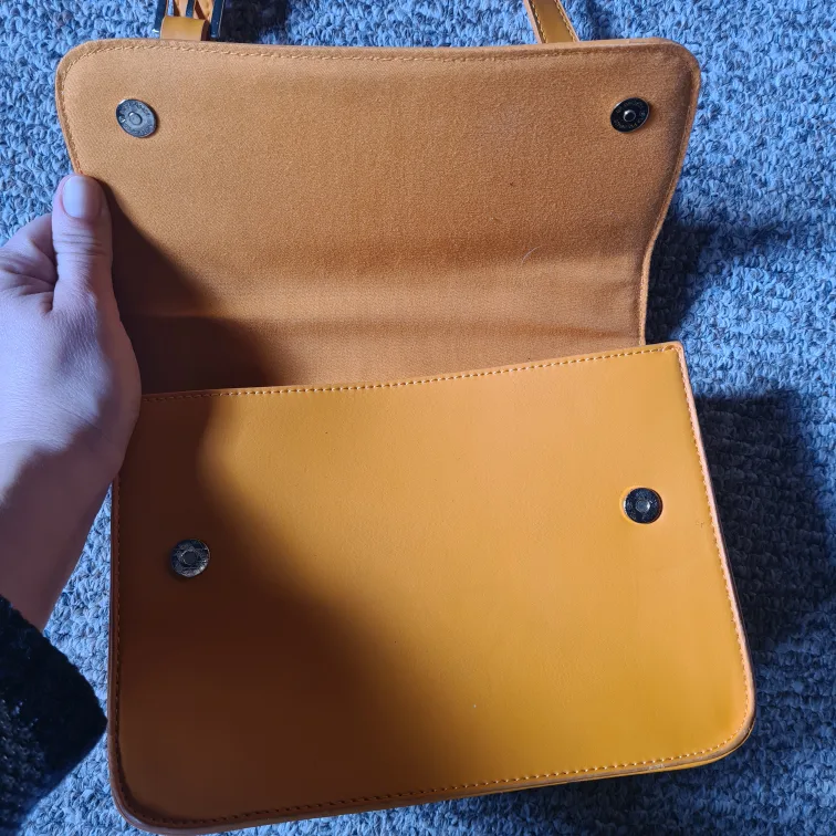 Orange Crossbody Bag Forever 21 image indicator(5)