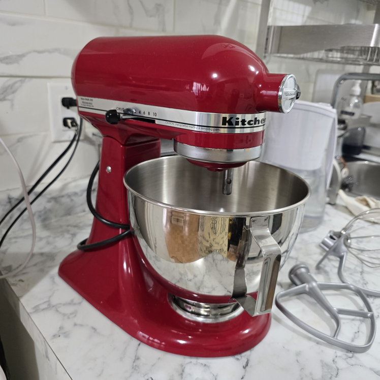 KitchenAid 300-Watt Stand Mixer - Red - photo 2
