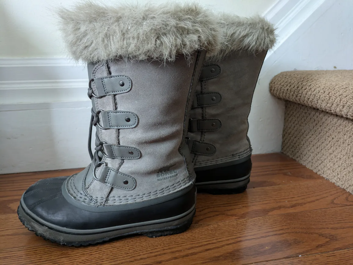 "Joan of Arctic" Sorel Boots - Youth 3 image indicator(2)