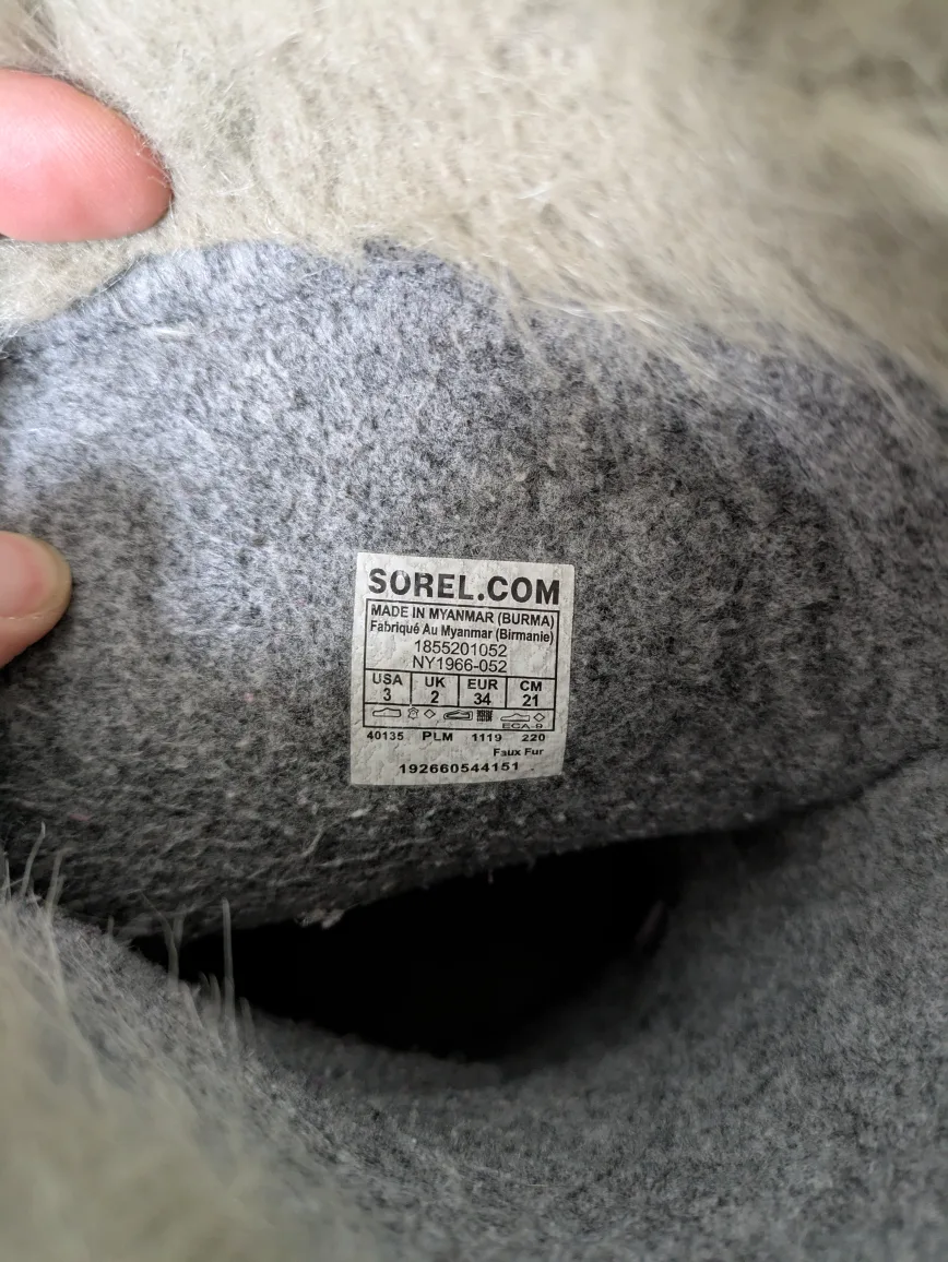 "Joan of Arctic" Sorel Boots - Youth 3 image indicator(5)