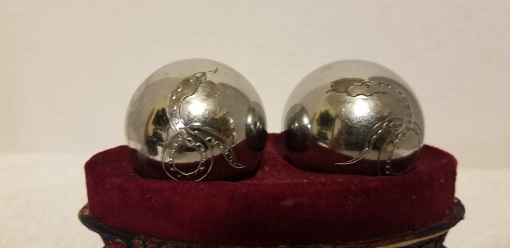 Metal Baoding Balls with Engraved Design in Decorative Box - photo 5