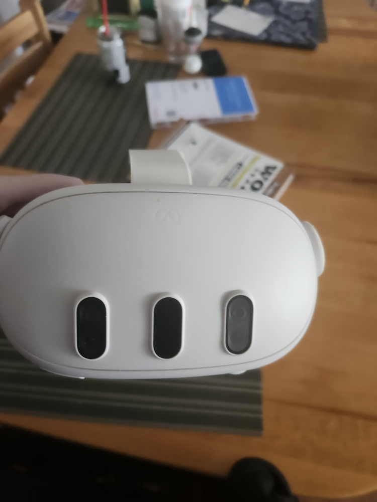 Meta Quest 3 VR Headset and Controllers - photo 4