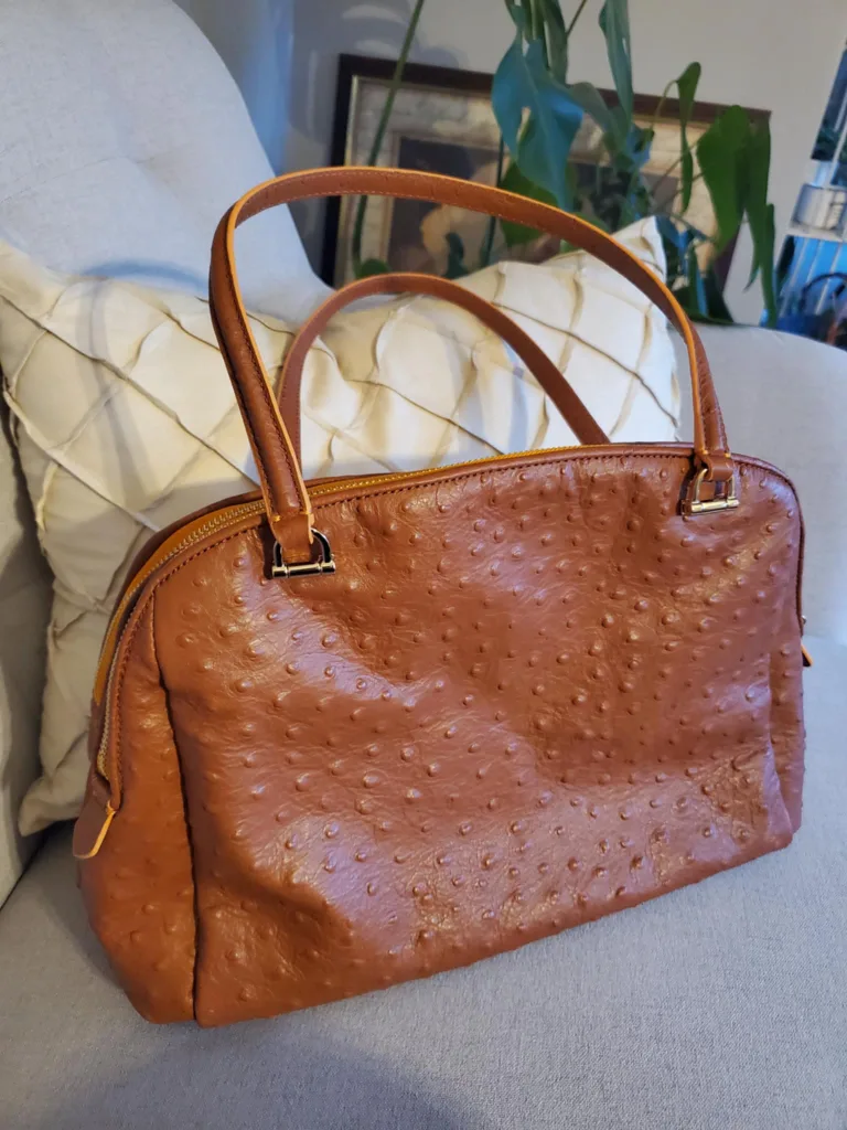 New with tag Coach Burnt Camel Ostrich Leather Handbag image indicator(3)