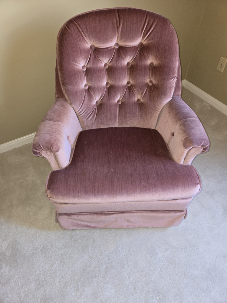 Pair of Vintage Pink Velvet Armchairs - photo 2