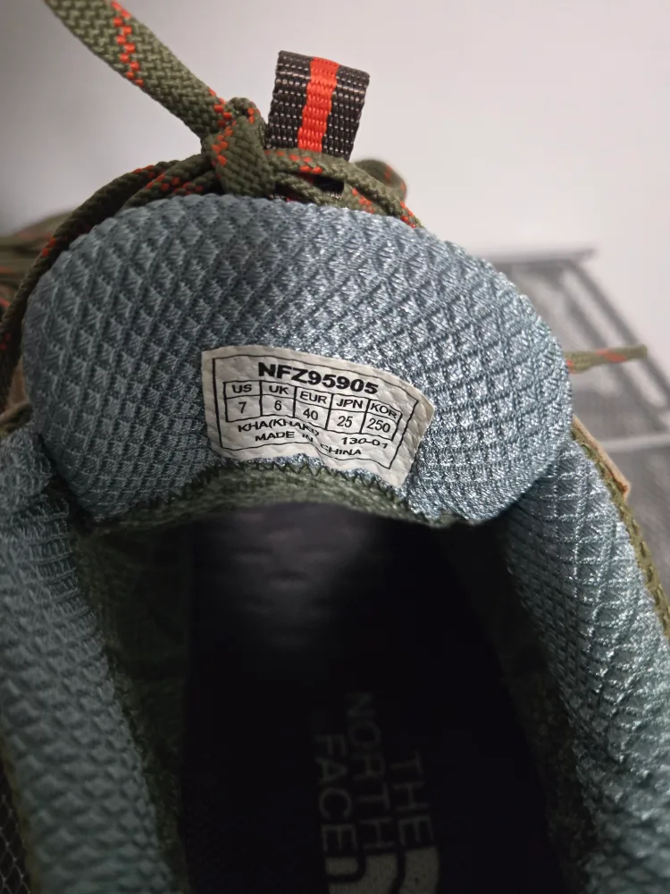 The North Face Hiking Shoes Size 7 image indicator(3)