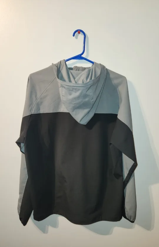 Men's Water Resistant Jacket (Medium) #freecycle image indicator(2)