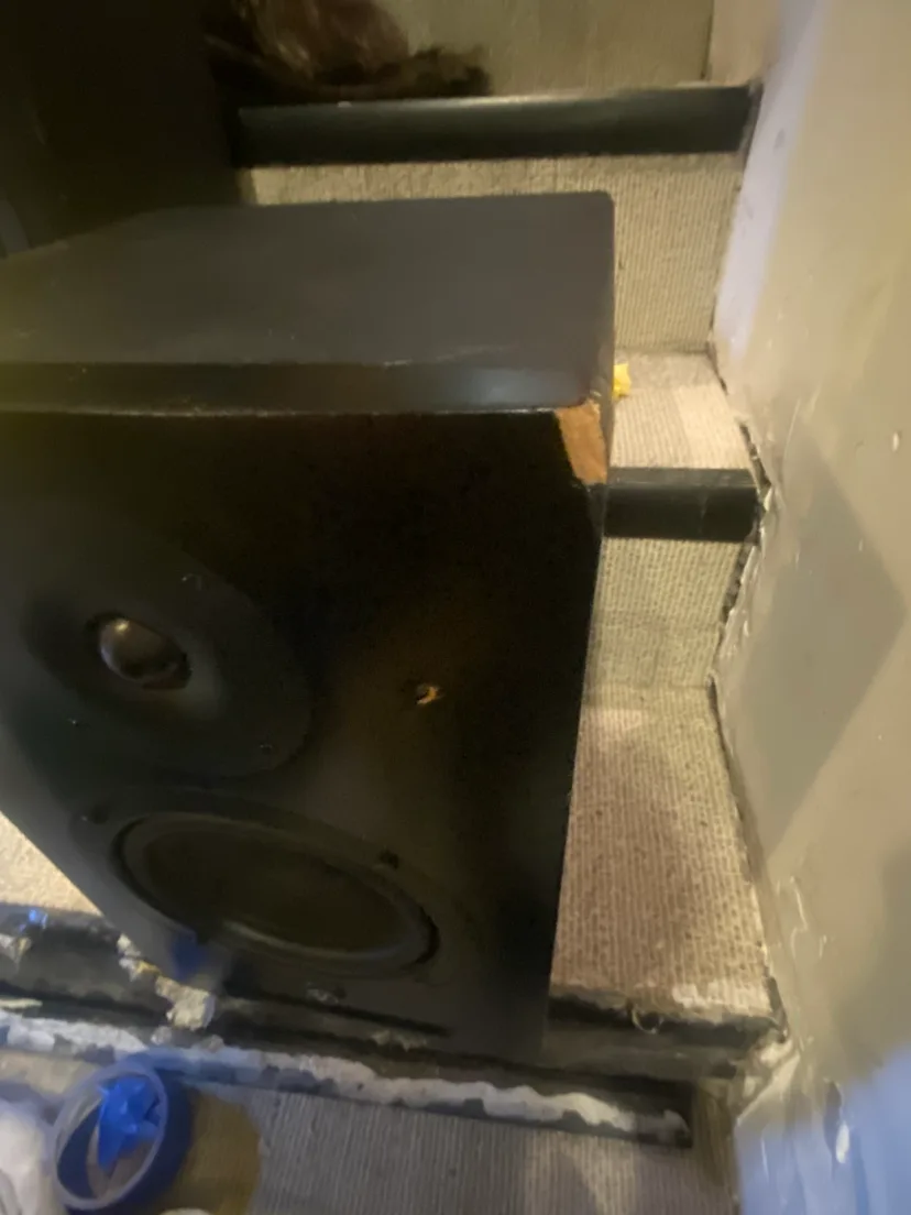 Yorkville YSM6 Powered Studio Monitors image indicator(9)