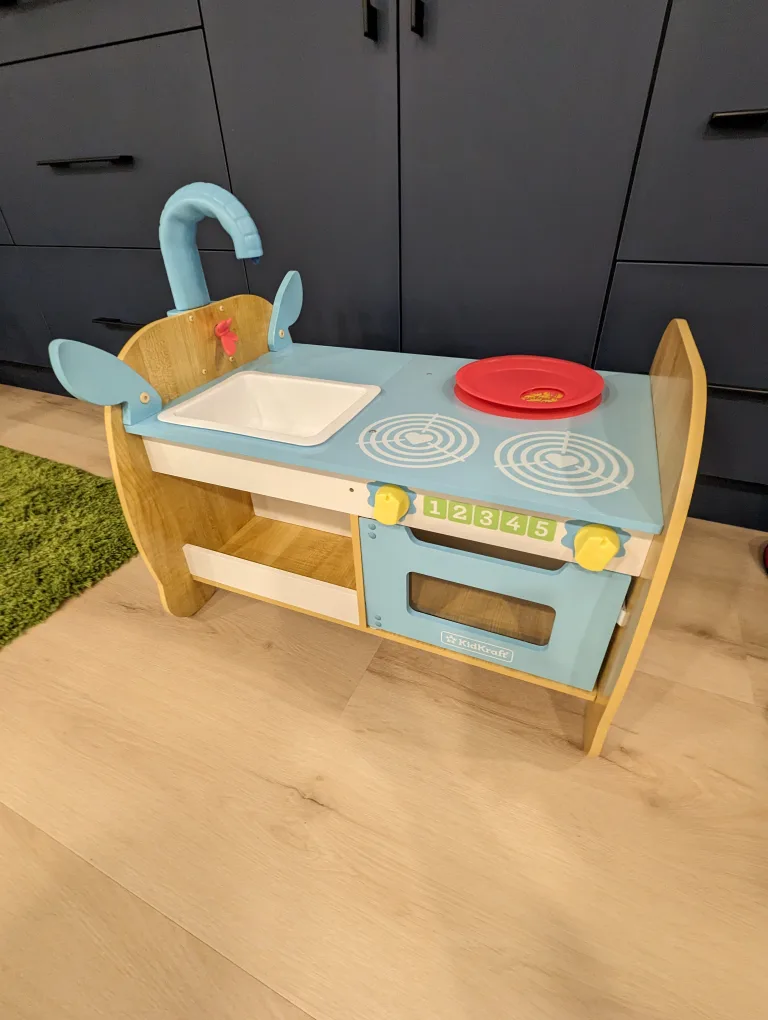 KidKraft Wooden Play Kitchen image indicator(2)