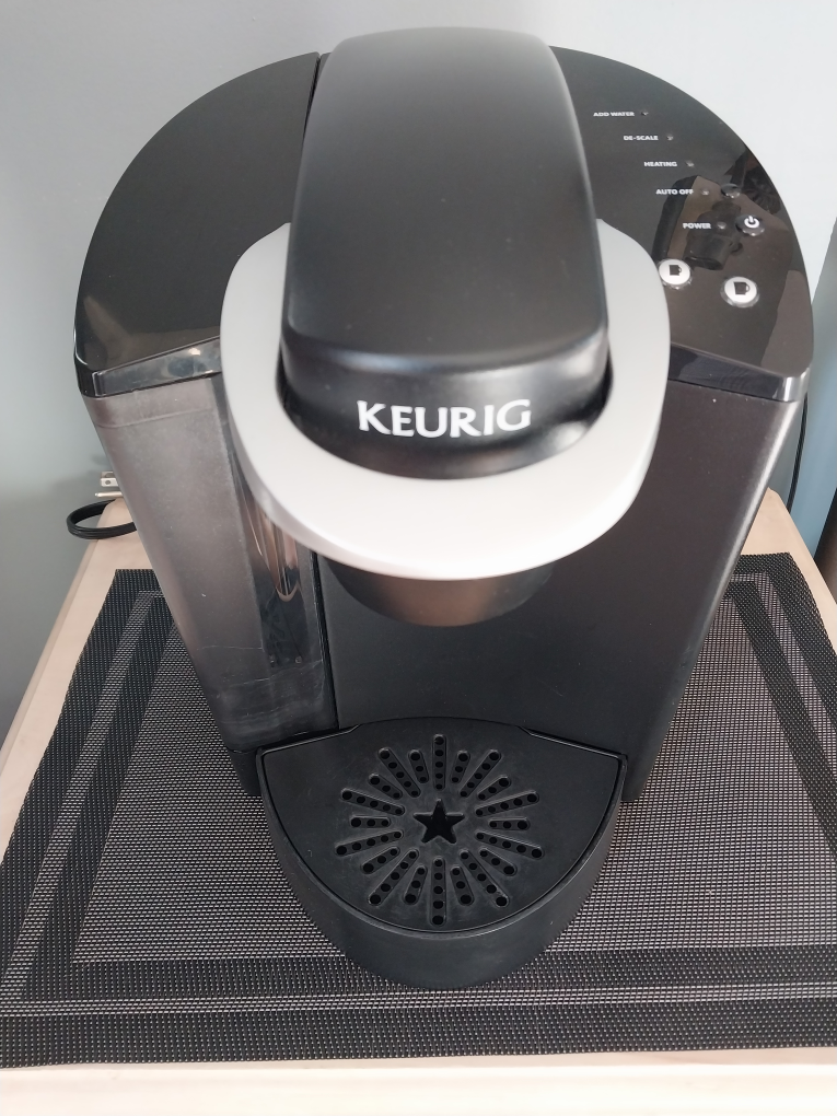 ✨ Keurig K-Classic Coffee Maker Ultimate Set – Like New! ✨ - photo 3