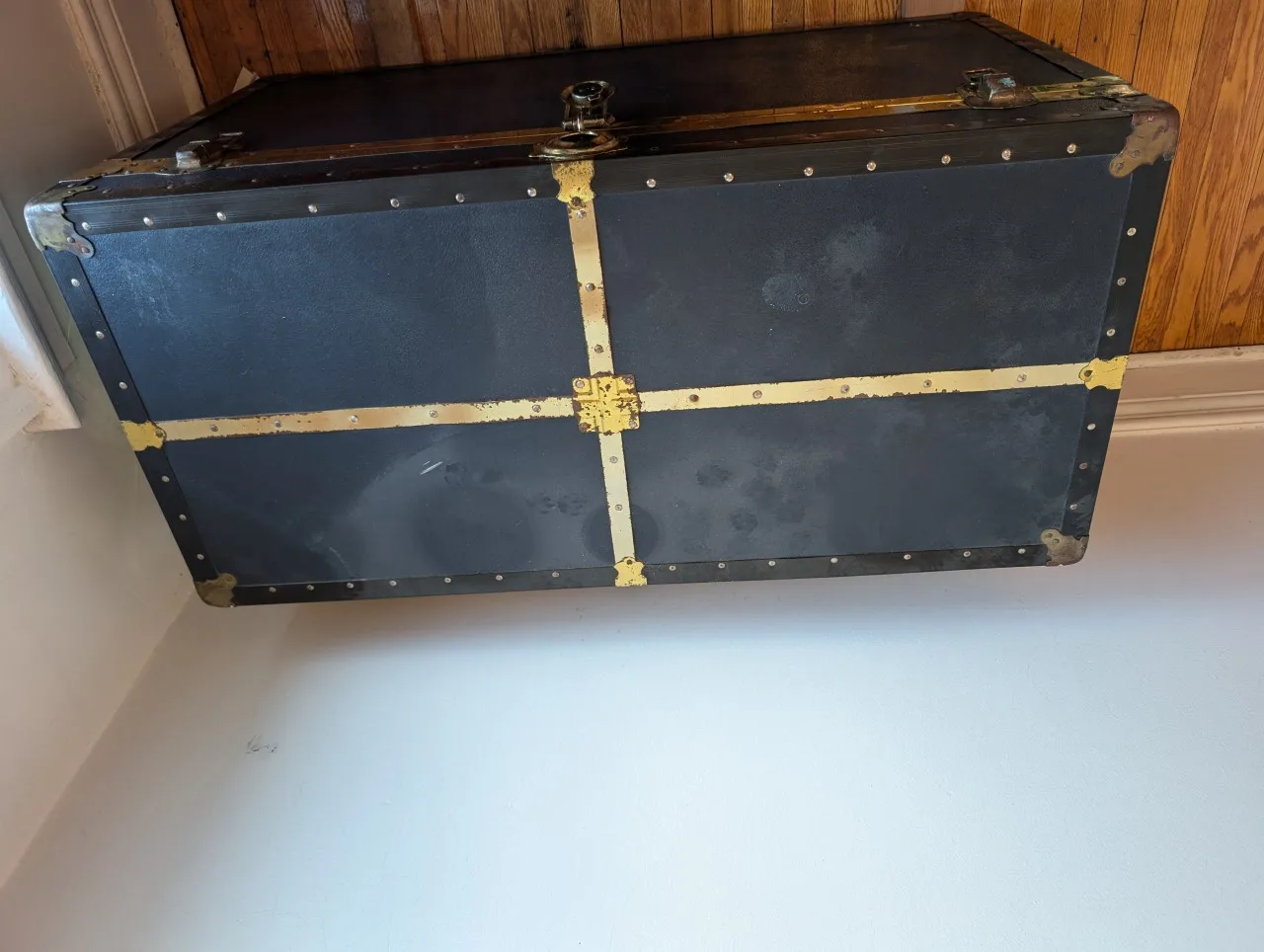 Vintage Trunk - Blue with Gold Accents image indicator(2)