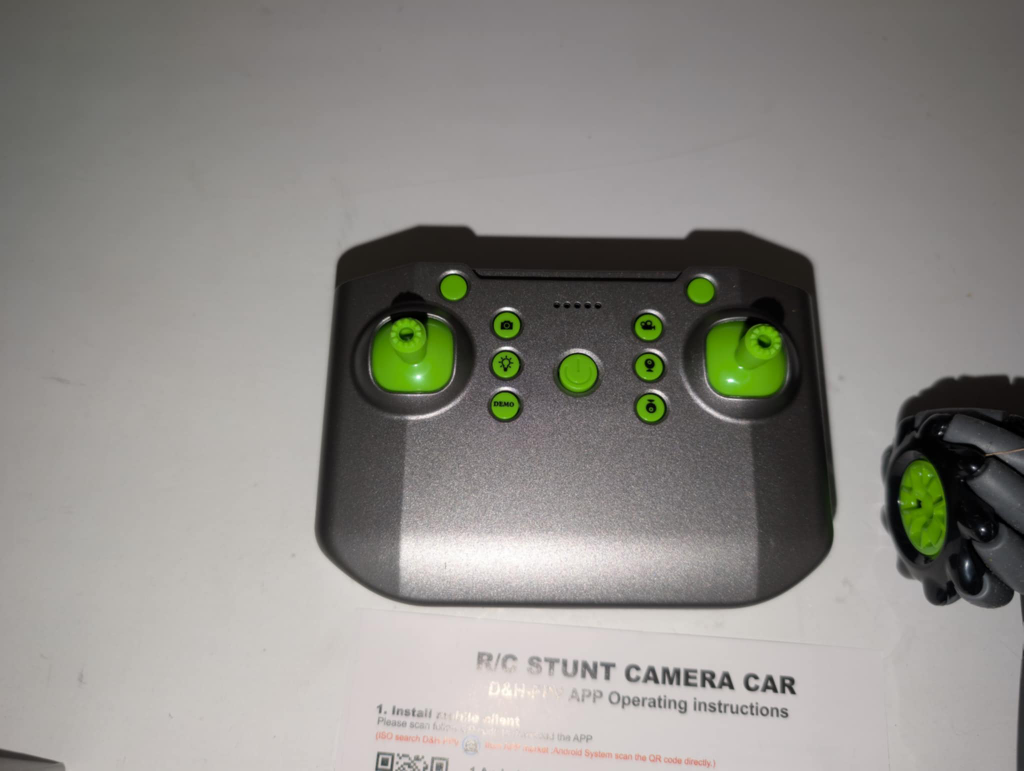 RC Stunt Camera Car with Remote Control - photo 3