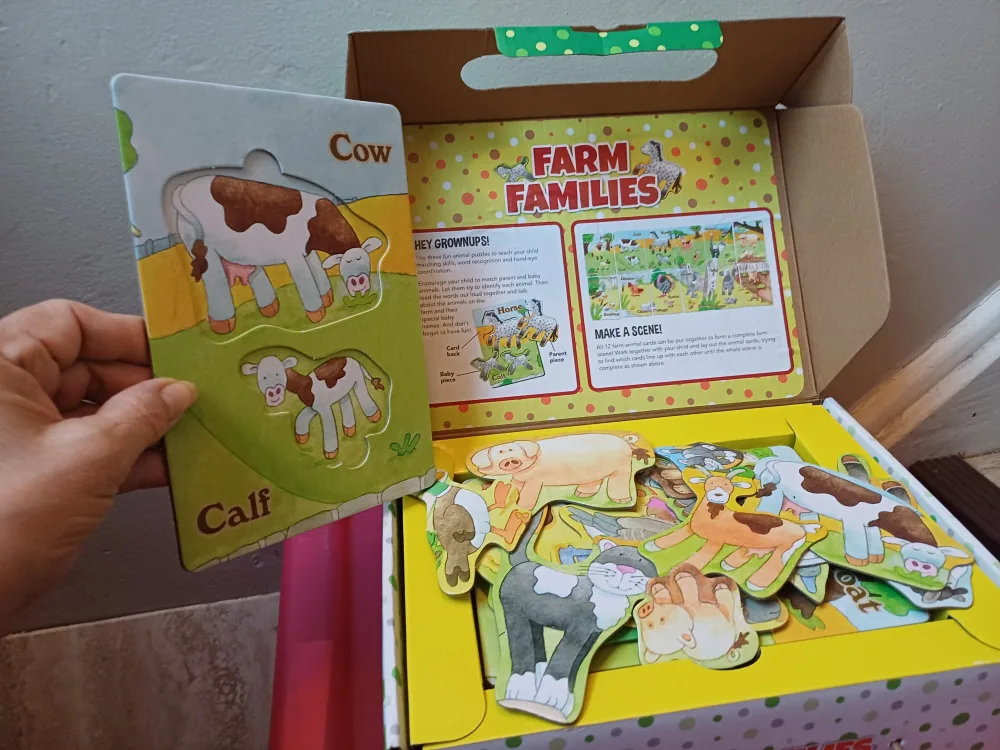 SpiceBox Find and Fit Farm Families Jumbo Puzzle image indicator(2)