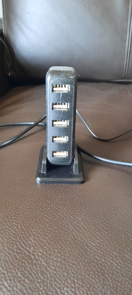 7-Port USB Hub - photo 2