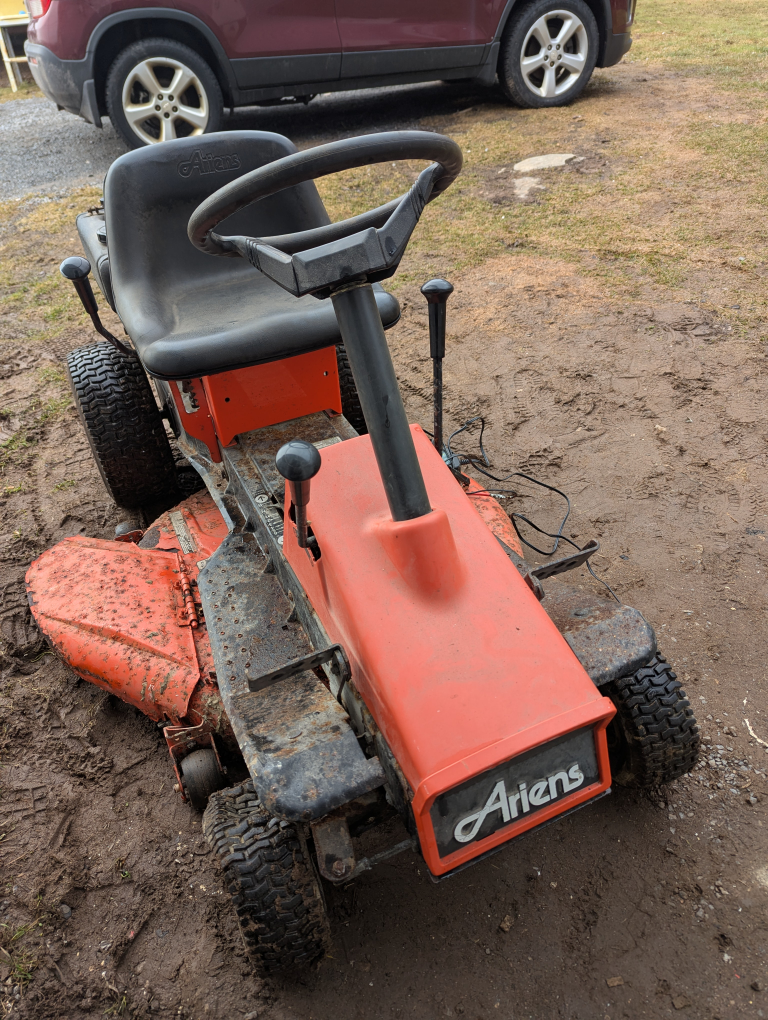 Ariens Lawn Tractor