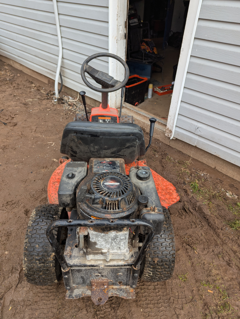 Ariens Lawn Tractor - photo 4