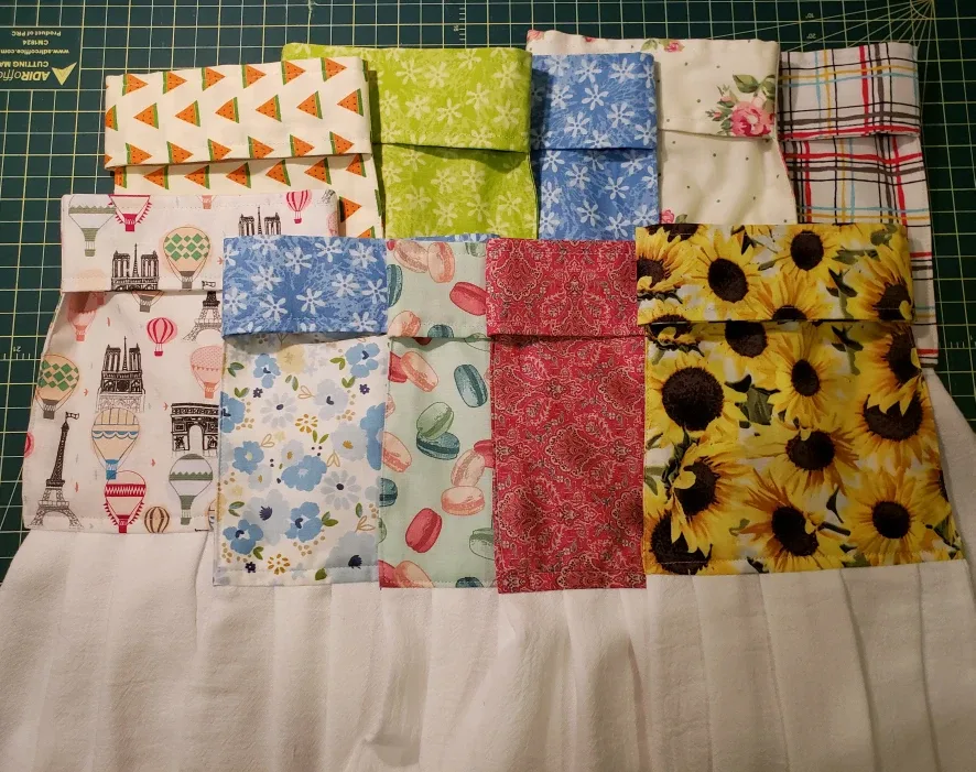 Handmade Hanging Towels image indicator(3)