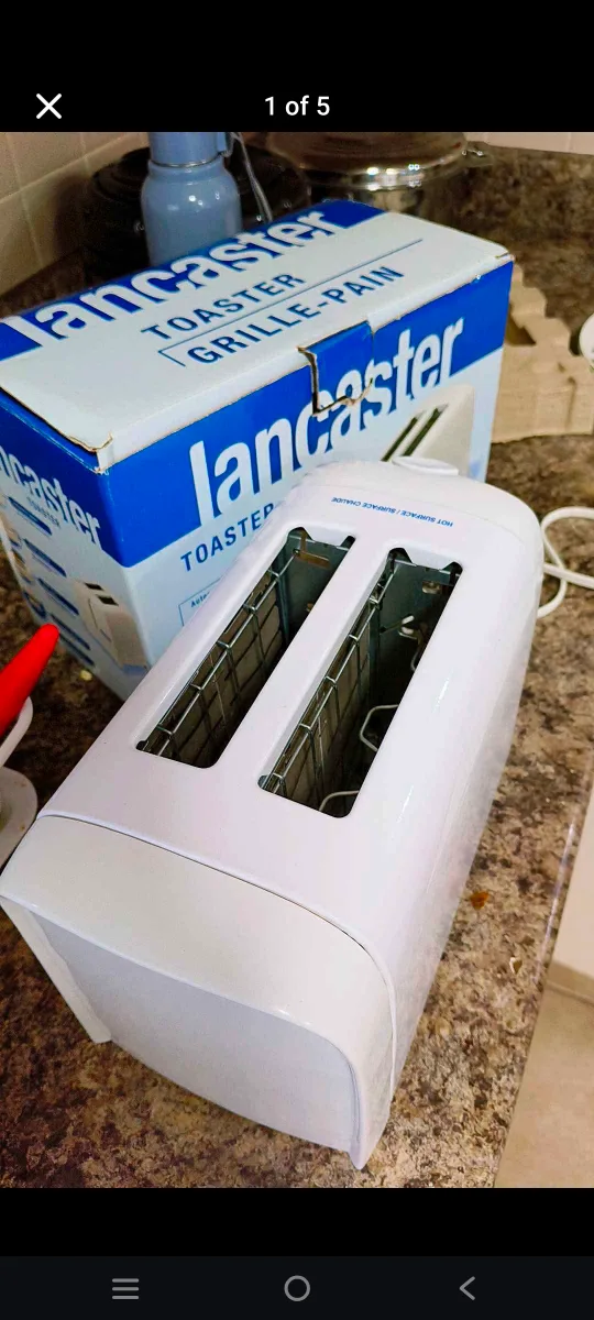 Lancaster 2-Slice Toaster with Grill Pan