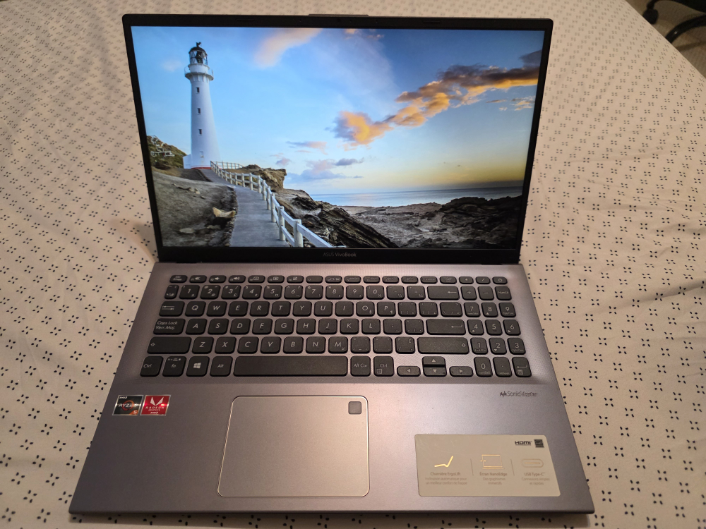 ASUS VivoBook Laptop - AMD Ryzen 5 - photo 3