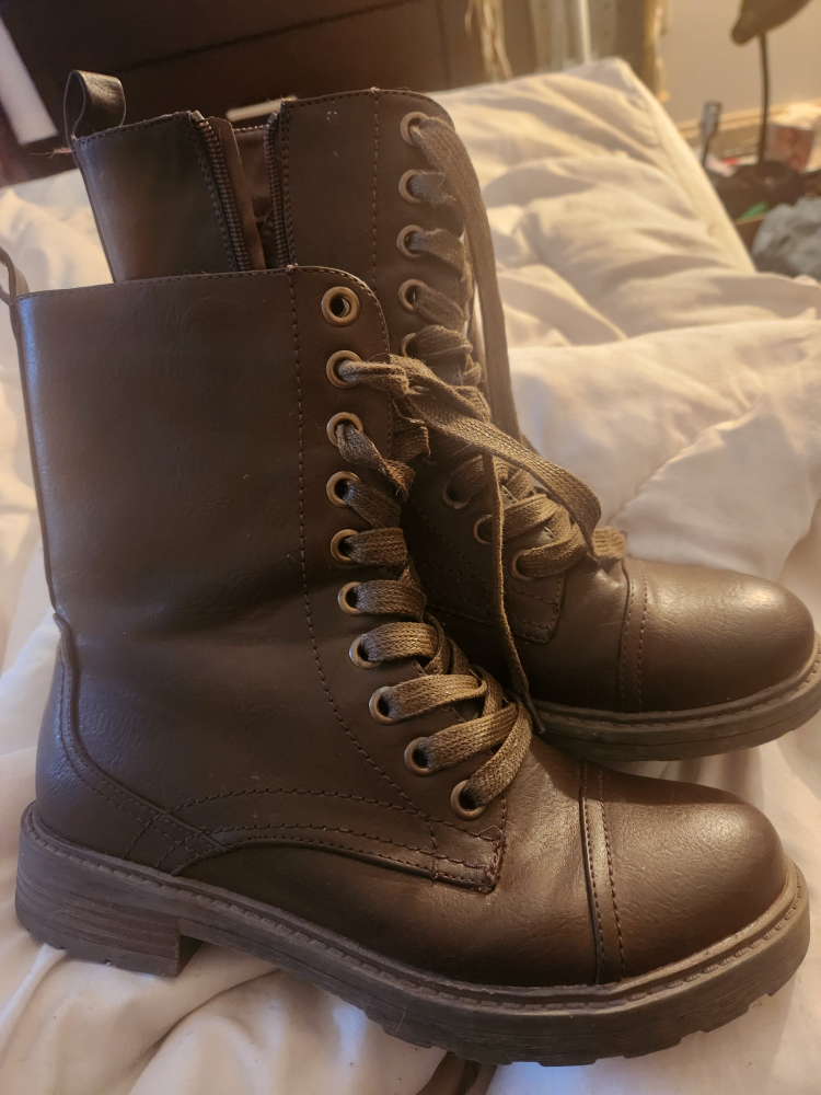 Brown Lace-Up Boots