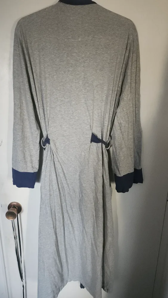 Grey/Navy blue robe image indicator(2)