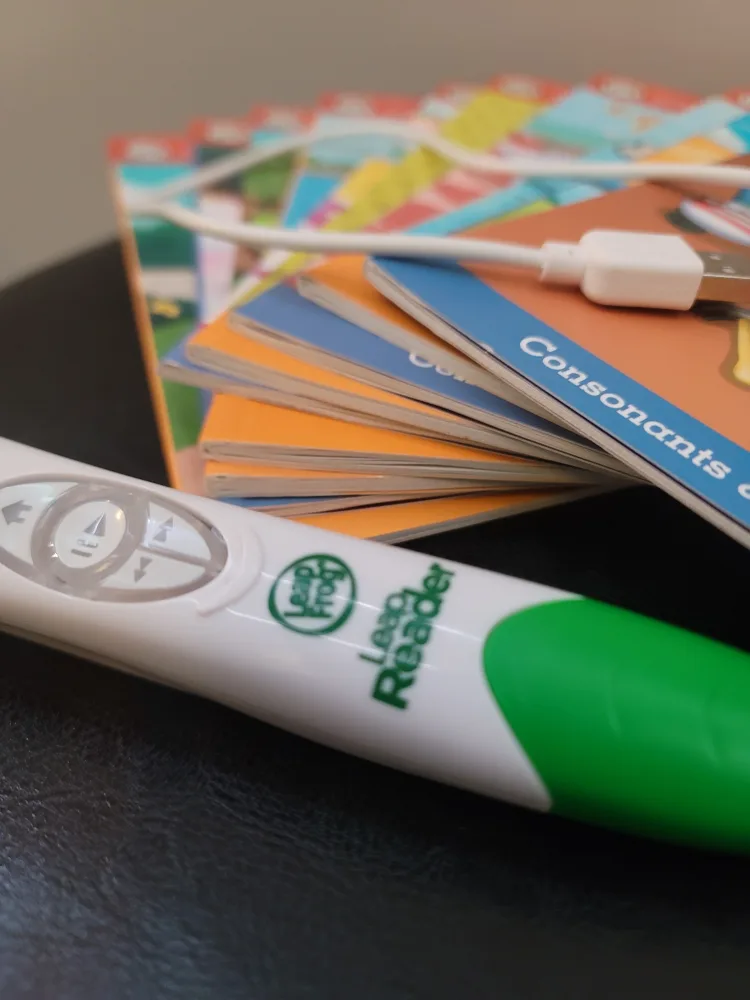 LeapFrog LeapReader Learn-to-Read System with 10 Books image indicator(4)