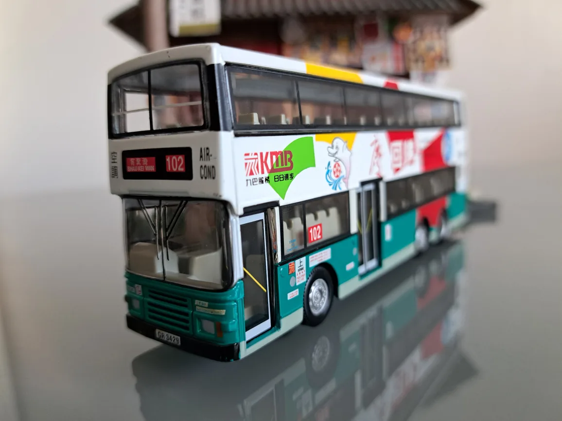 KMB Route 102 Double Decker Bus Collectible Model image indicator(4)