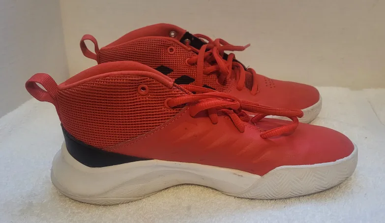 Adidas Boys' Red Basketball Shoes image indicator(2)