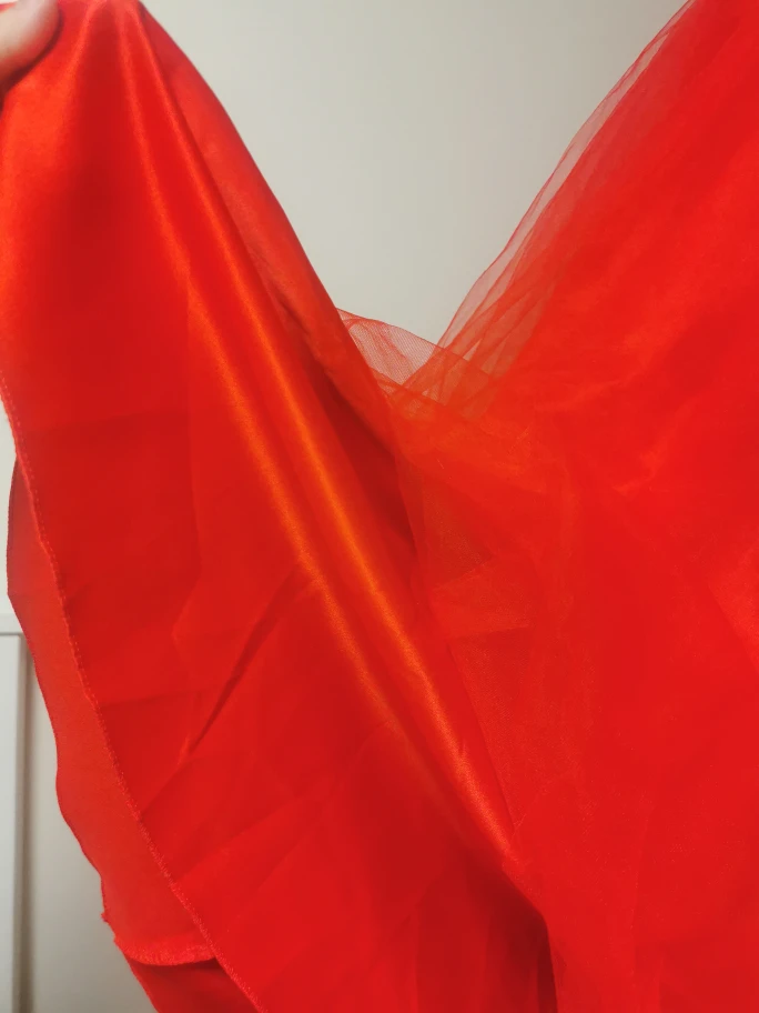 Red girls' special occasion dress - photo 5