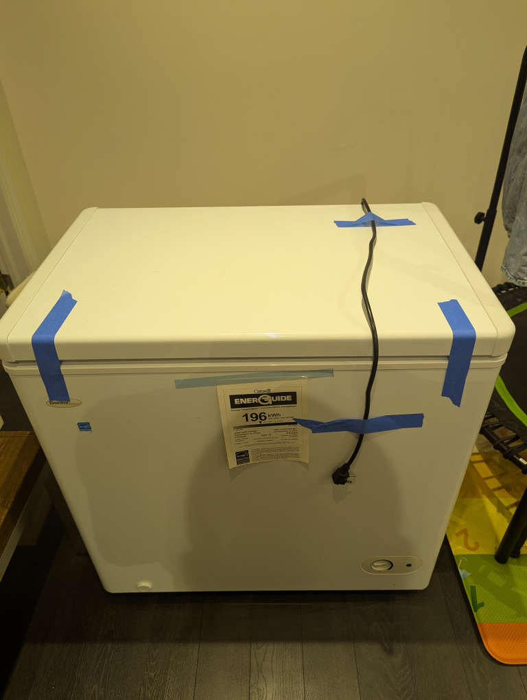Danby Chest Freezer 5.0 cu ft - photo 2