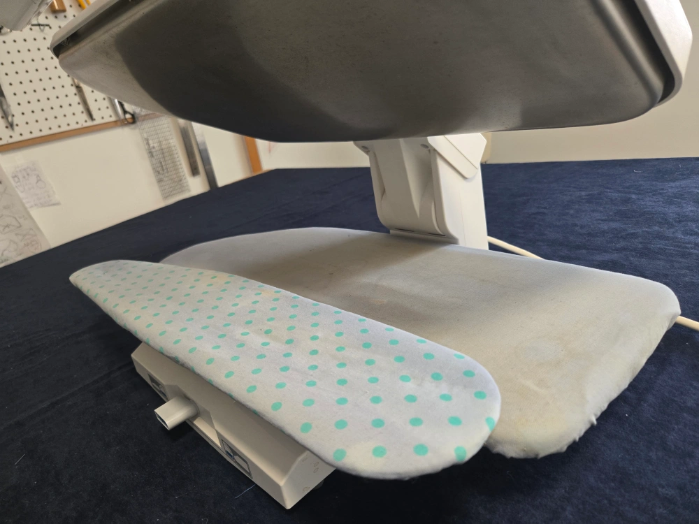 Elnapress 2000 Electronic Fabric Press | Karrot