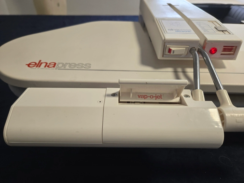 Elnapress 2000 Electronic Fabric Press | Karrot