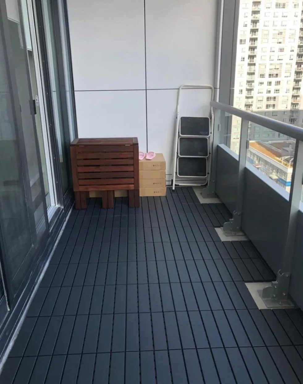 Runnen- Outdoor Patio Tiles thumbnail