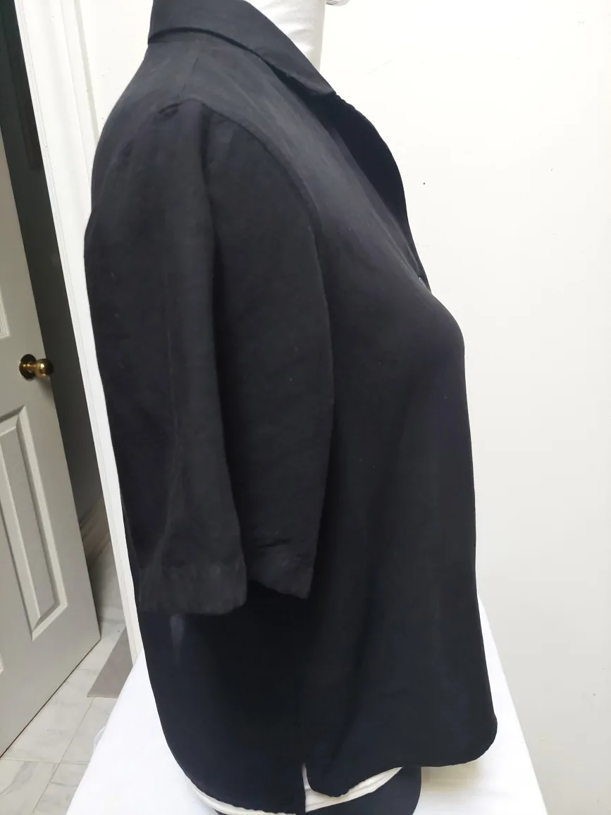 UNIQLO Women's Black Short Sleeve Button-Down Shirt - Size M image indicator(4)