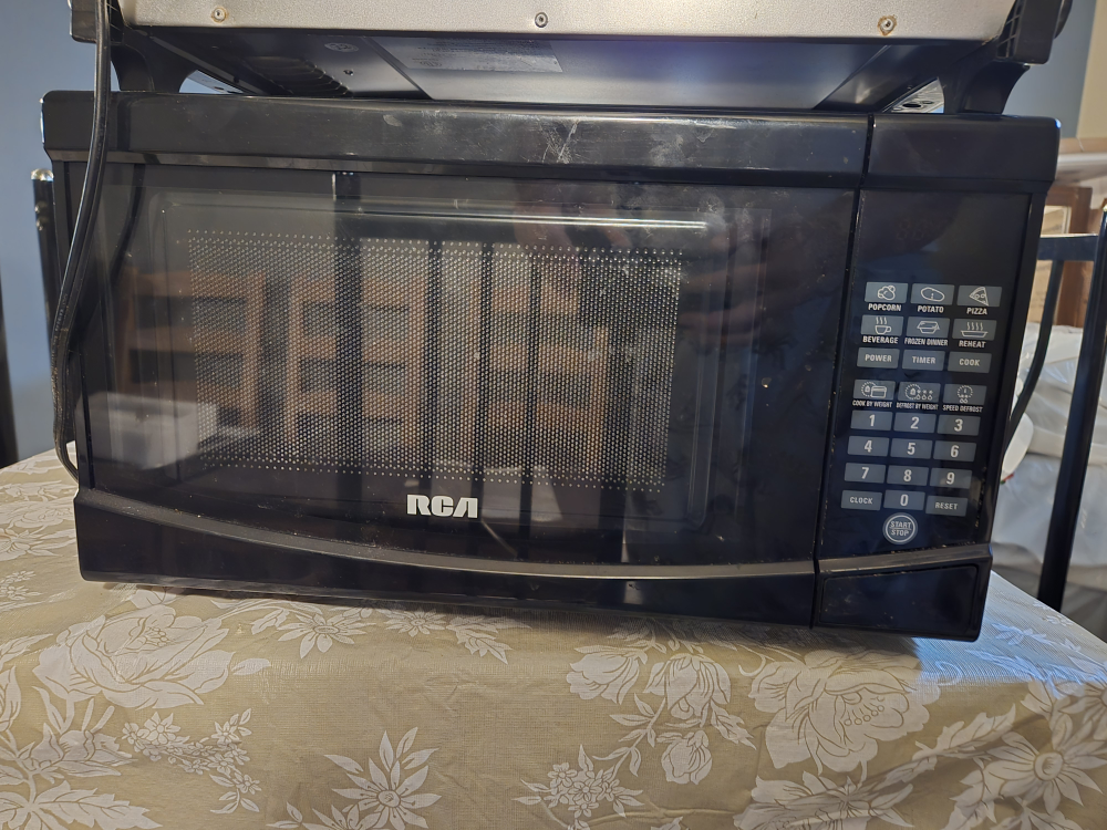 RCA RMW733-BLACK Microwave Oven
