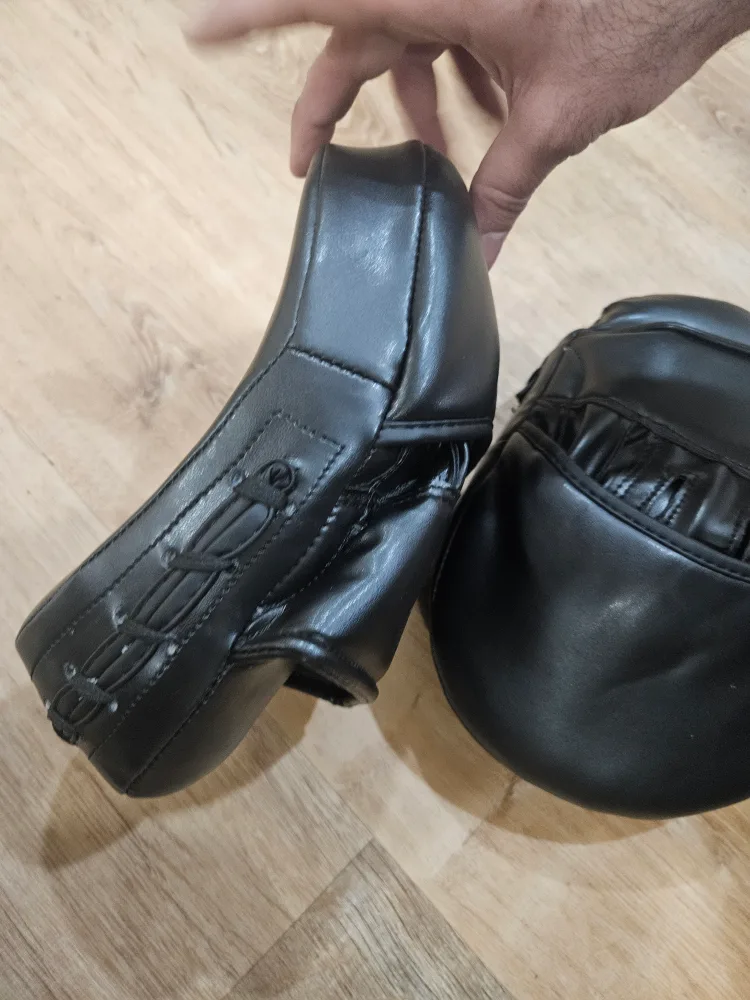 Pair of Black Boxing Focus Mitts image indicator(4)