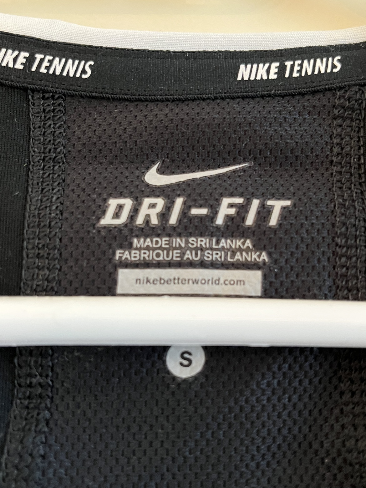 Nike sleeveless dri-fit shirt for ladies (new) - photo 4